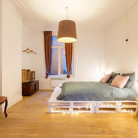 Pink Fairytale-Like Apartment أنتويرب المظهر الخارجي الصورة