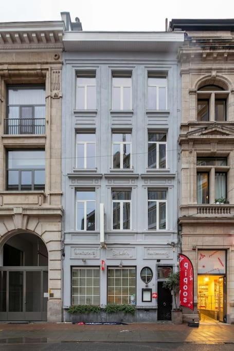 Pink Fairytale-Like Apartment أنتويرب المظهر الخارجي الصورة