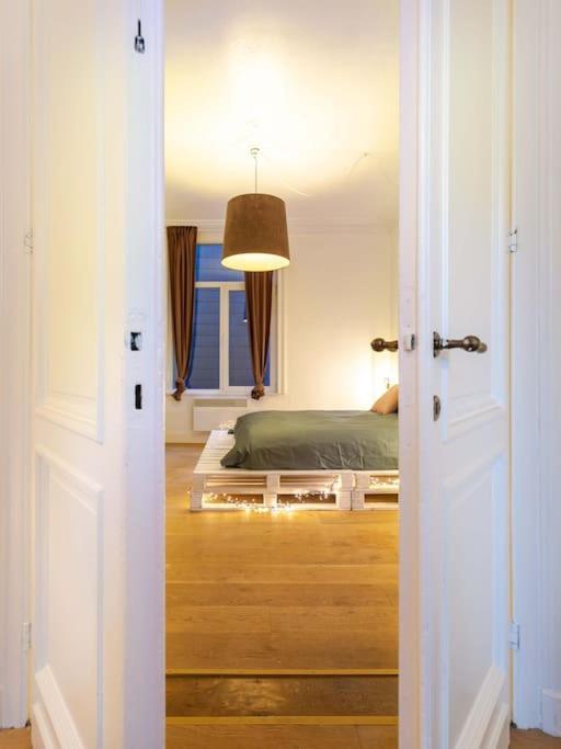Pink Fairytale-Like Apartment أنتويرب المظهر الخارجي الصورة